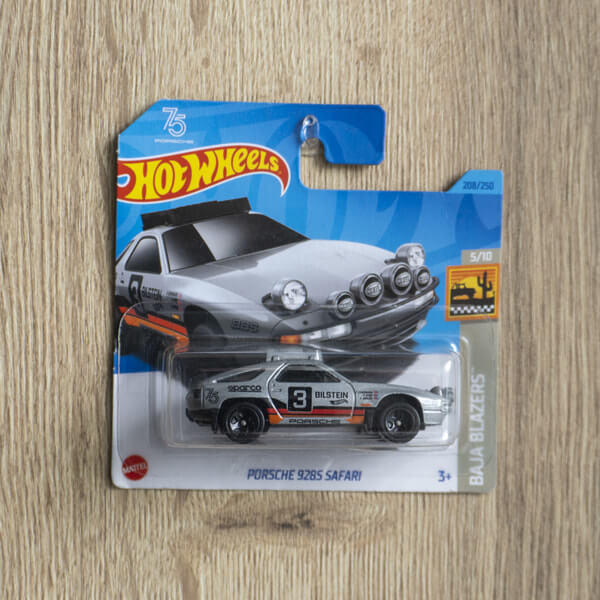 Porsche 928S Safari